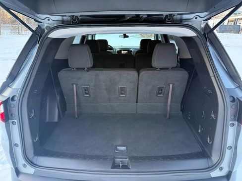 Used 2020 Chevrolet Traverse LS image 27