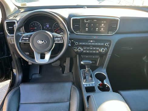 Used 2022 Kia Sportage EX image 23