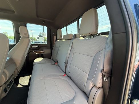Used 2022 GMC Sierra 2500 SLE w/ SLE Convenience Package AWD/4WD image 24