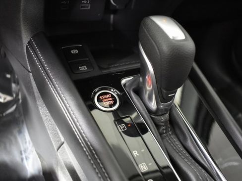 Certified 2023 Nissan Kicks SR image 16