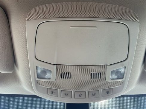 Used 2024 Ford Edge Titanium image 29