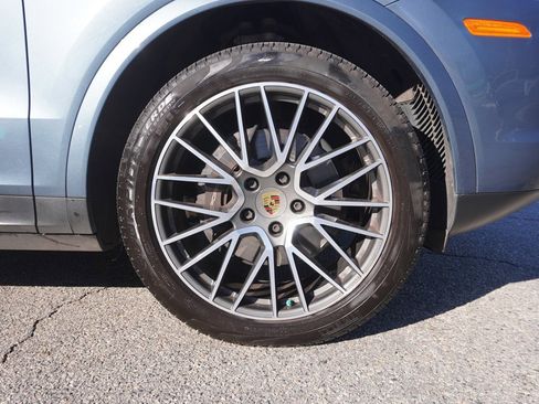 Used 2019 Porsche Cayenne E-Hybrid image 25