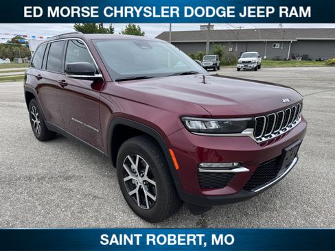 Used 2024 Jeep Grand Cherokee Limited AWD/4WD image 1