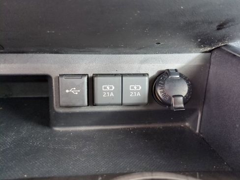 Used 2021 Toyota Highlander Platinum image 29