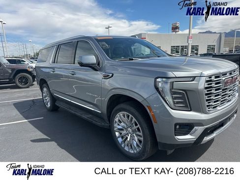Used 2025 GMC Yukon XL Denali AWD/4WD image 10
