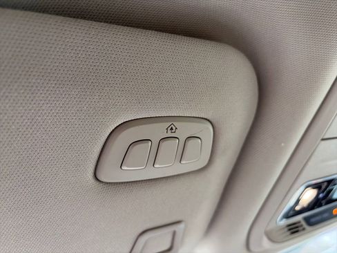 Used 2025 Lincoln Nautilus Premier image 30