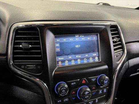 Certified 2020 Jeep Grand Cherokee Laredo image 39