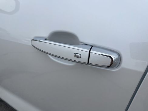 Certified 2021 Chevrolet Blazer Premier w/ Driver Confidence II Package image 12