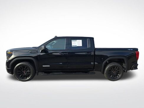 Certified 2022 GMC Sierra 1500 Elevation w/ LPO, Elevation Black Package AWD/4WD image 8