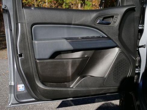 Used 2022 Chevrolet Colorado Z71 image 24