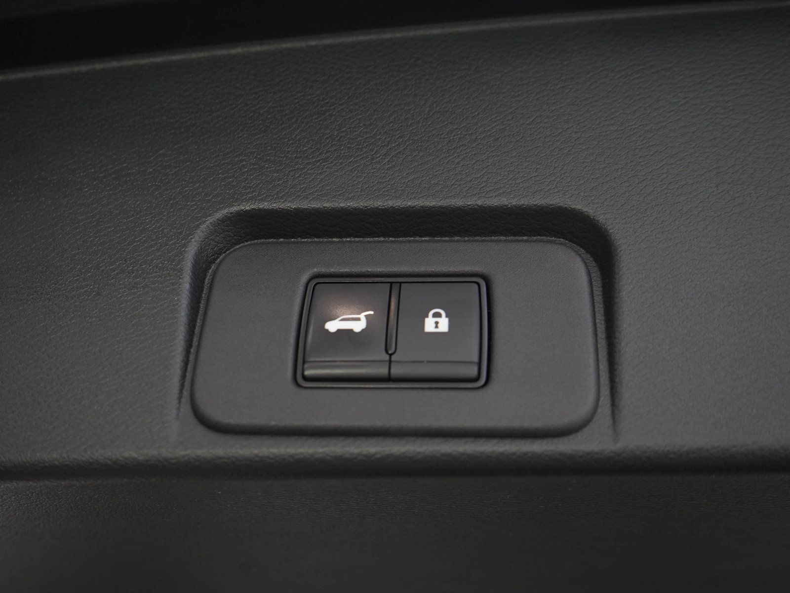 Used 2023 Nissan Rogue Platinum AWD/4WD image 11