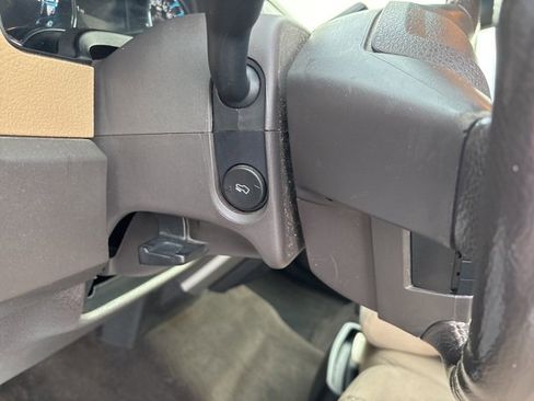 Used 2013 Ford F150 XLT w/ Luxury Equipment Group image 19