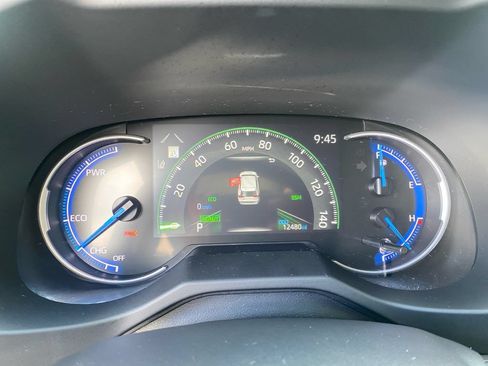 Used 2025 Toyota RAV4 XLE w/ Convenience Package AWD/4WD image 21