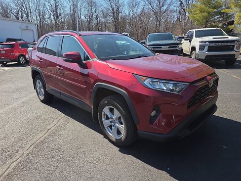 Used 2019 Toyota RAV4 XLE w/ All Weather Liner Package image 1