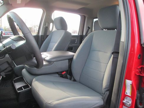 Used 2016 RAM 2500 SLT image 16