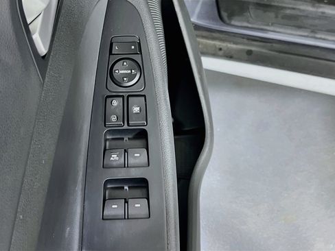 Used 2019 Hyundai Tucson Sport AWD/4WD image 17