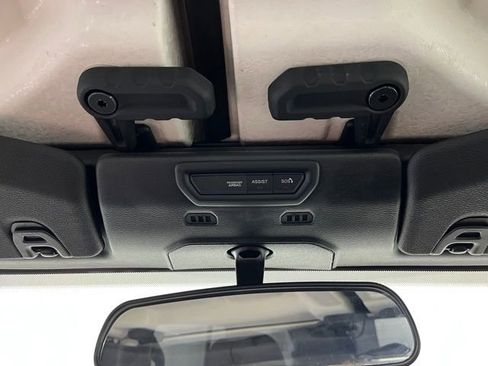 Used 2022 Jeep Wrangler Unlimited Sport AWD/4WD image 36