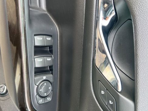 Certified 2022 GMC Acadia AT4 image 24