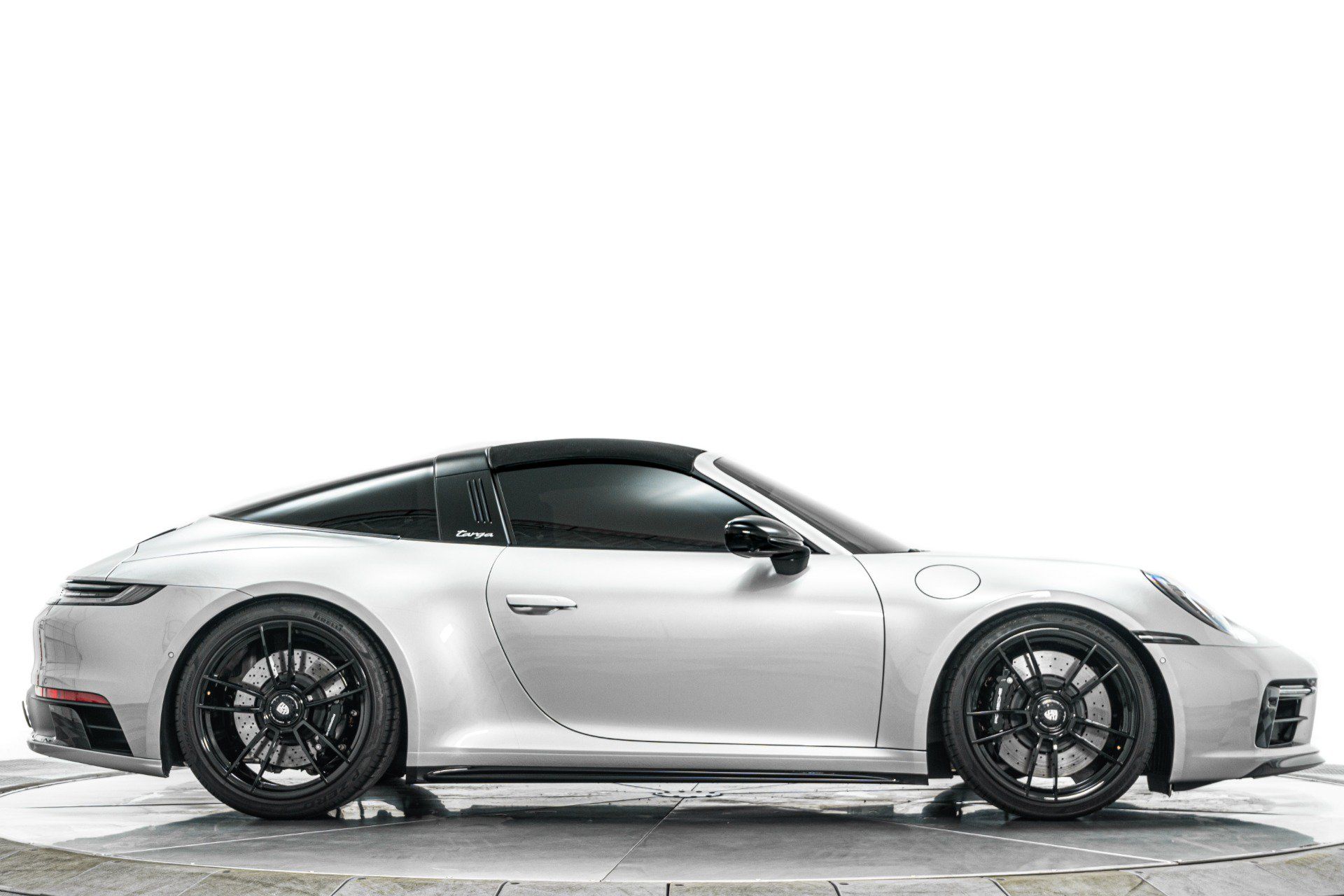 Used 2022 Porsche 911 Targa 4 GTS AWD/4WD image 18
