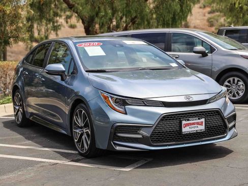 Certified 2020 Toyota Corolla XSE FWD image 3