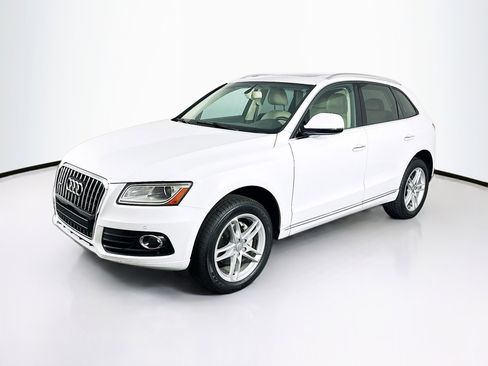 Used 2016 Audi Q5 2.0T Premium Plus w/ Technology Package image 3