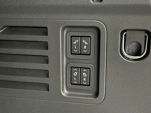 New 2026 Buick Enclave Sport Touring image 12