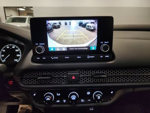 Certified 2025 Honda HR-V Sport image 14