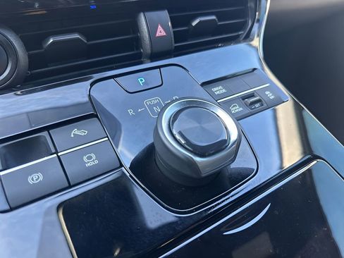 Used 2023 Subaru Solterra AWD image 15