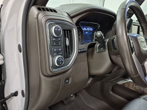 Used 2021 GMC Sierra 1500 Denali w/ Denali Ultimate Package image 18