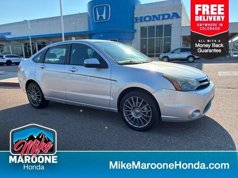 Used 2010 Ford Focus SES FWD image 1