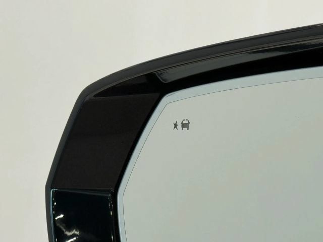 Used 2021 GMC Yukon SLT w/ SLT Luxury Plus Package AWD/4WD image 11
