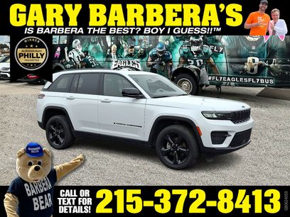 Used 2023 Jeep Grand Cherokee Altitude