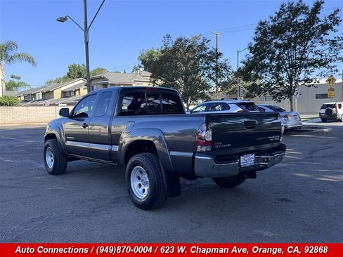 Used 2012 Toyota Tacoma PreRunner w/ SR5 Pkg RWD image 4