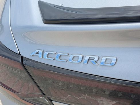 Used 2022 Honda Accord Sport image 12