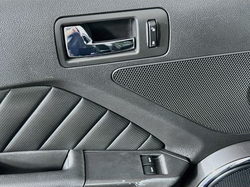 Used 2013 Ford Mustang Premium RWD image 15