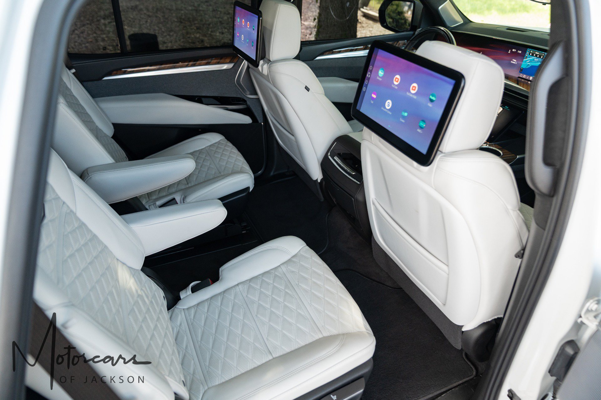 Used 2025 Cadillac Escalade Sport Platinum RWD image 19