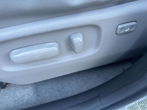 Used 2011 Toyota RAV4 Limited image 14