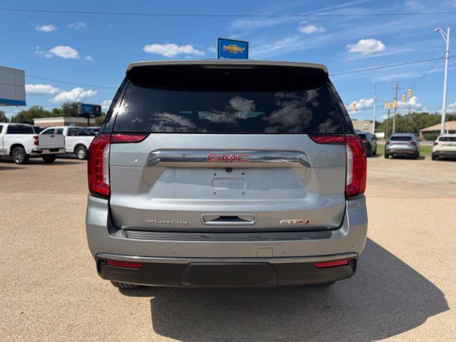 Used 2024 GMC Yukon AT4 w/ Technology Package AWD/4WD image 5