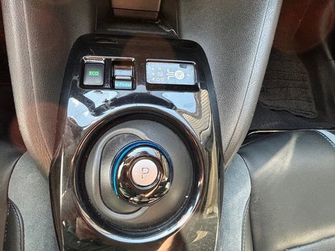 Used 2019 Nissan Leaf SL Plus w/ Protection Package image 18