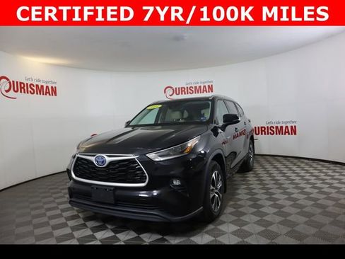 Used 2021 Toyota Highlander XLE image 2