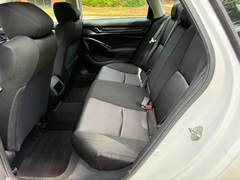 Used 2018 Honda Accord LX image 13