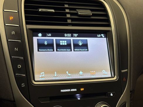 Used 2016 Lincoln MKX Reserve FWD image 25