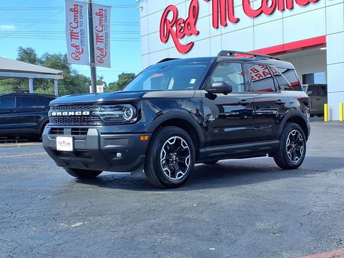 Certified 2025 Ford Bronco Sport Outer Banks w/ Outer Banks Tech Package+ AWD/4WD image 1