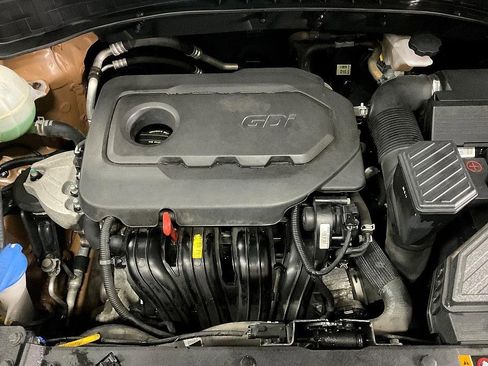 Used 2018 Kia Sportage LX image 7