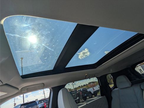 Used 2024 Mitsubishi Outlander SEL image 21