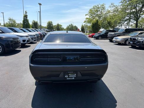 Used 2022 Dodge Challenger SRT Hellcat w/ Plus Package RWD image 4
