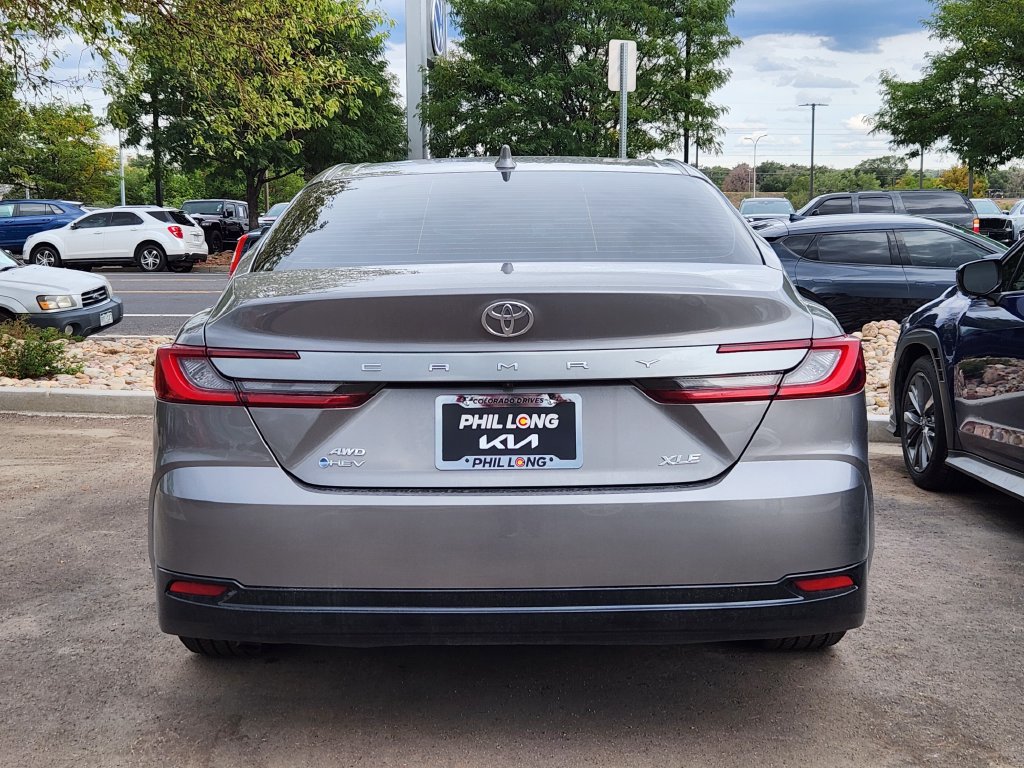 Used 2026 Toyota Camry XLE AWD/4WD image 5