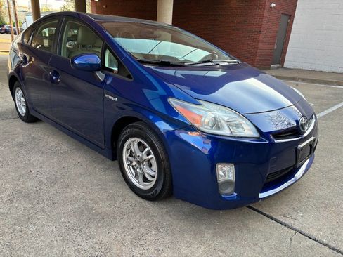 Used 2010 Toyota Prius Two image 2