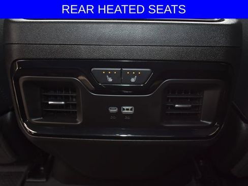 Used 2025 Chevrolet Silverado 2500 ZR2 w/ Technology Package AWD/4WD image 8