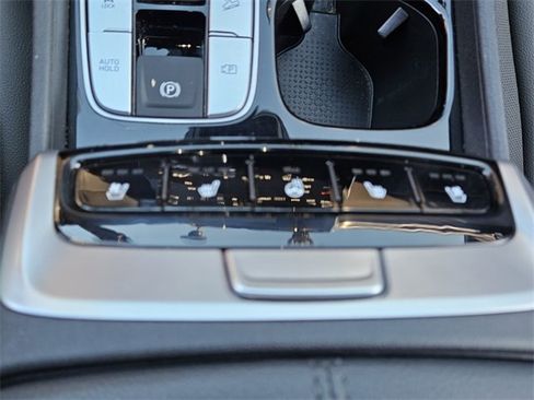 Used 2023 Hyundai Santa Cruz Limited image 18